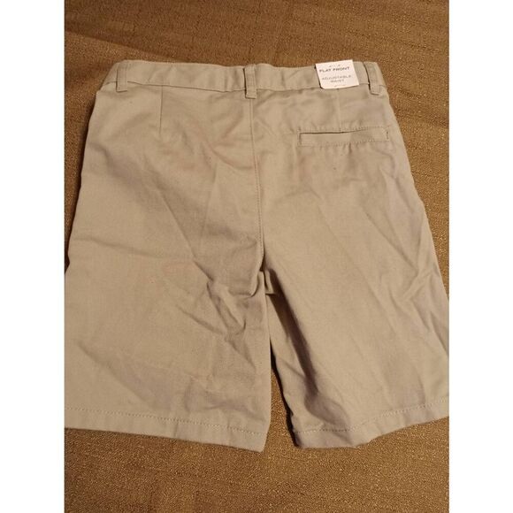 Izod brand Flat Front Shorts with Adjustable Waist -  Size: 6R (0722) - Picture 6 of 6